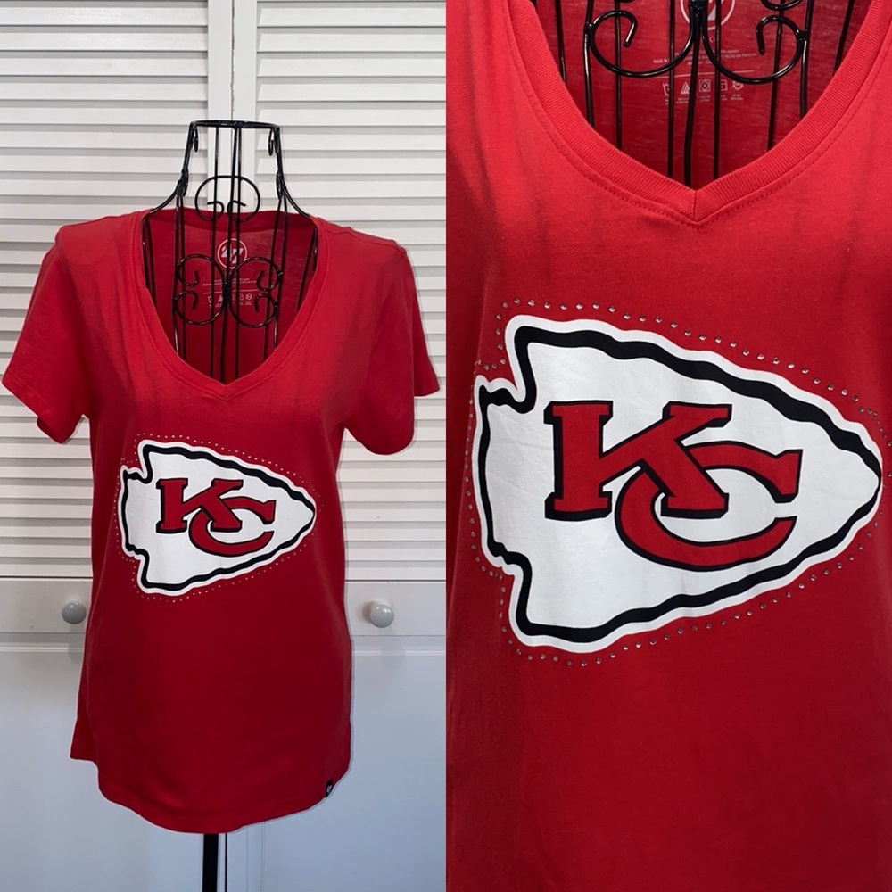Kansas City Chiefs Women's Rhinestone Logo V-Neck T-Shirt in Red Sz S❤️LIKE NEW